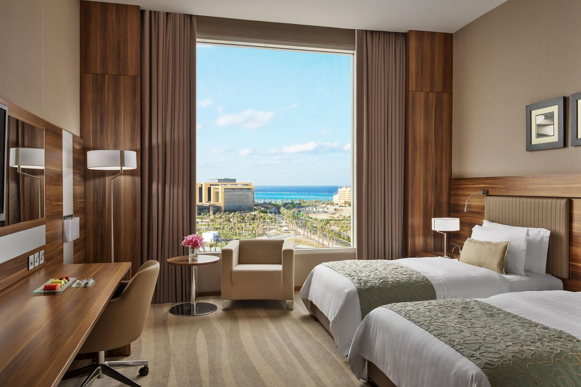 Bay La Sun Hotel And Marina - Emaar King Abdullah Economic City Экстерьер фото A room at the Hilton Nicosia