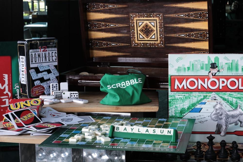 Bay La Sun Hotel And Marina - Emaar King Abdullah Economic City Экстерьер фото A selection of board games