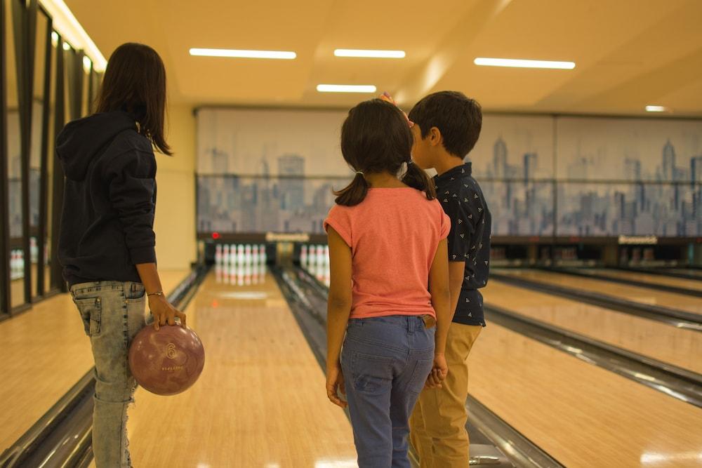 Bay La Sun Hotel And Marina - Emaar King Abdullah Economic City Экстерьер фото Bowling at the National Museum of the United States Army
